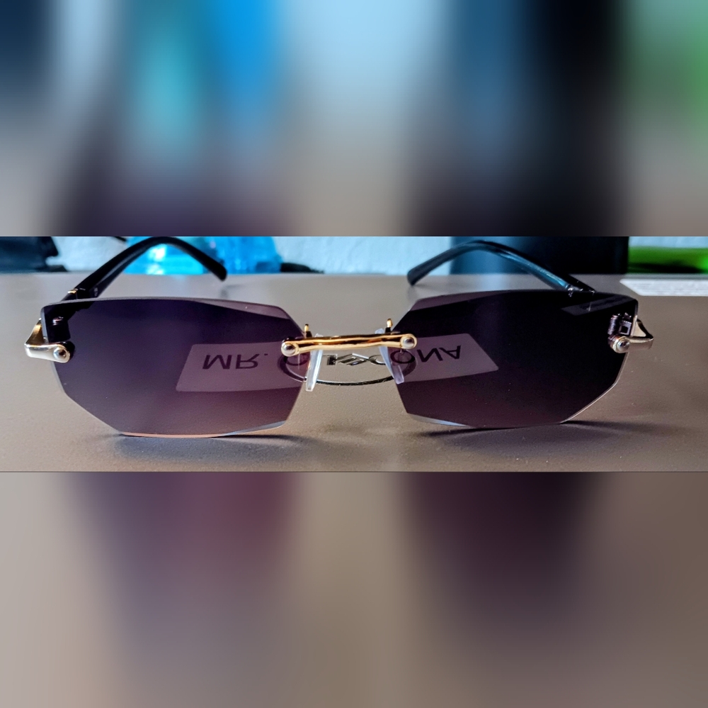 Frameless Luxury Sunglasses- Plum Tint Lenses W/ Gold Details Unisex Vibe